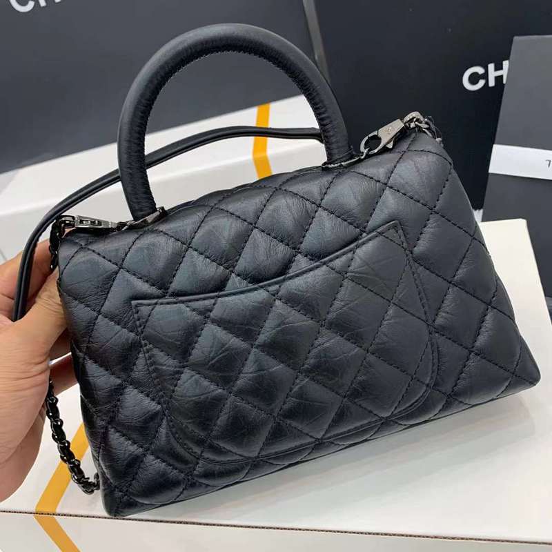 Zivas Charm Chic Craftsmanship Everyday Handbag (Structured Everyday Essential) – Interior View