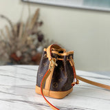  structured bag interior and compartment view