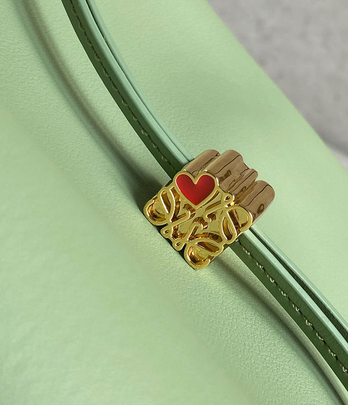 Ziva's Charm handbag – interior view (20.5cm*17cm*12.5cm)