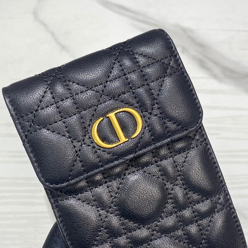 Interior view of chic refined women's handbag – women's luxury accessory
