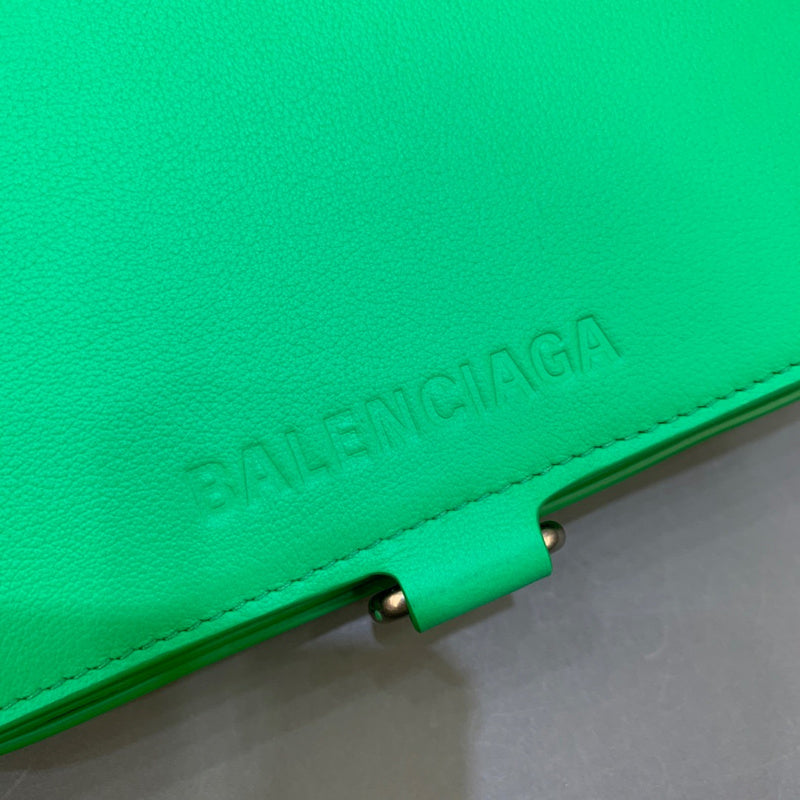 Understated Premium PU Leather Handbag - Premium Craftsmanship Detailing | Women's Designer-Inspired Purse #431 - interior view (image 6) of designer-inspired handbag