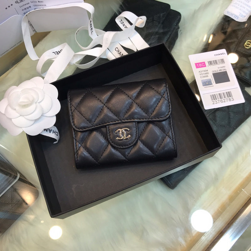 Zivas Charm Signature Style Everyday Handbag (Refined Modern Silhouette) – Lifestyle Shot