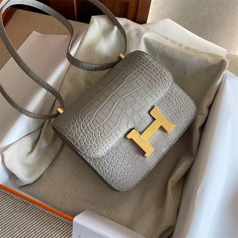 Versatile bag shown from front angle