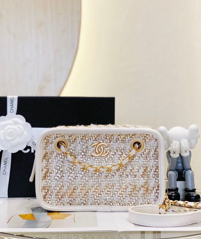  women's handbag, mid design, view 7