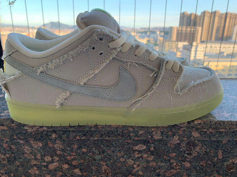 Nike Men's & Women's Luxury Lifestyle Trainers — Style 195