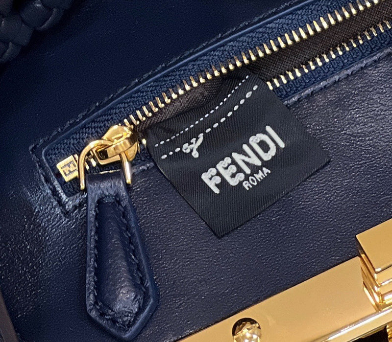 Ziva's Charm handbag – product shot (Standard Size)