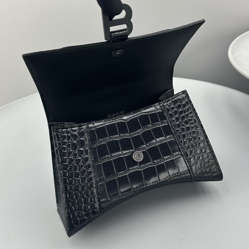 Zivas Charm Polished Finish Statement Handbag (Refined Practical Design) – Interior View