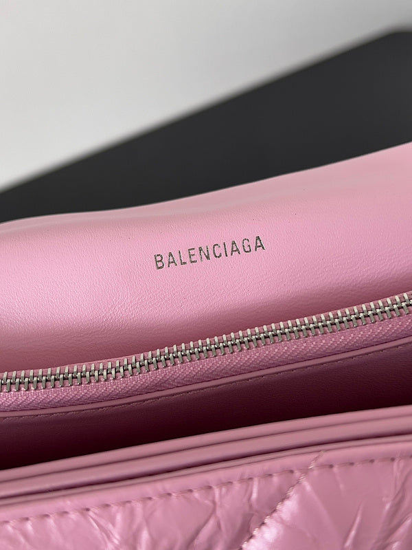 Zivas Charm Elevated Essentials Fashion Handbag (Thoughtfully Structured Design) – Detail View