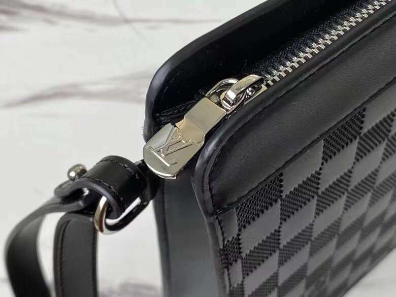 Handle and strap detail of classic modern women's handbag – women's premium purse