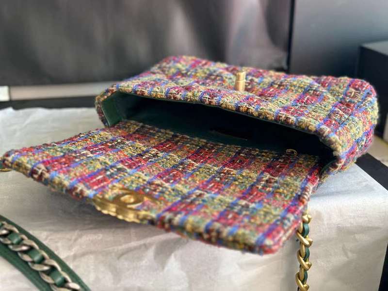 Zivas Charm Signature Style Everyday Handbag (Designer-Inspired Craftsmanship) – Lifestyle Shot