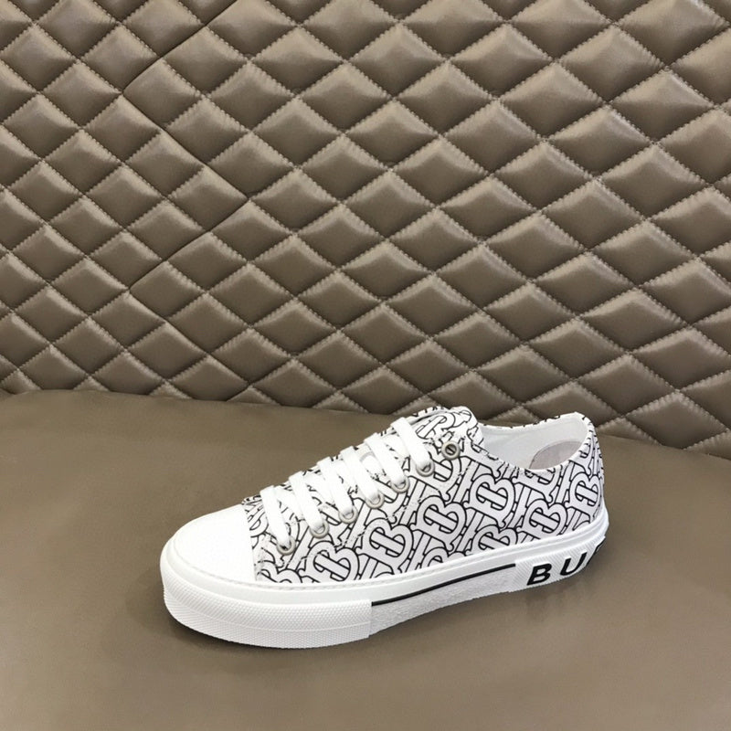 Burberry Burgundy Low-Top Sneakers - Heel Detail View