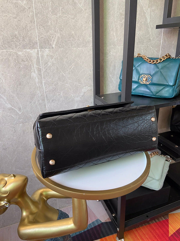  handbag, spacious everyday style, image 9