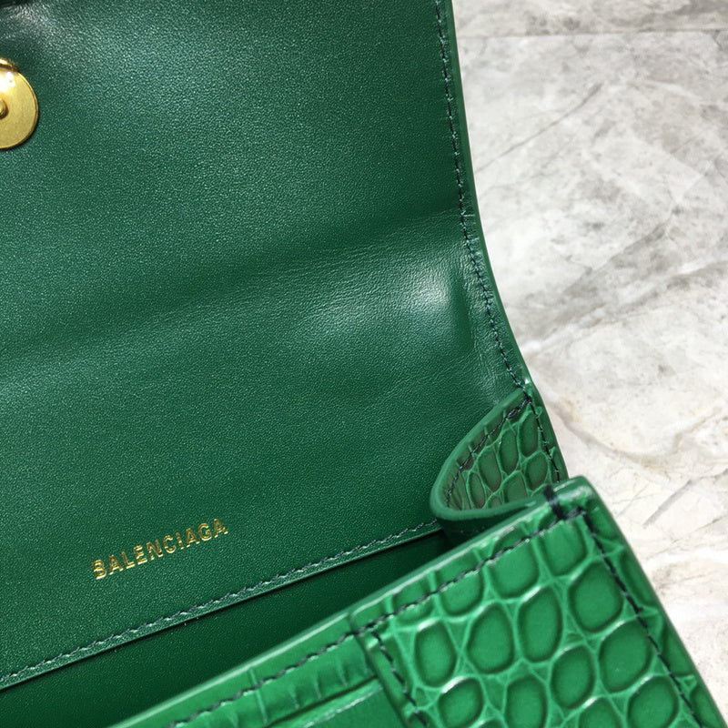 Refined Vegan Leather Handbag - Refined Silhouette | Women's Premium Handbag #861 - texture close-up (image 9) of designer-inspired handbag