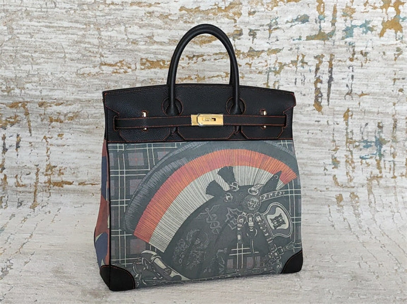  Sophisticated everyday bag front view