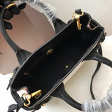 Ziva's Charm handbag – product shot (one versatile size)