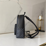 Handle and strap detail of premium modern women's handbag – women's designer-style accessory