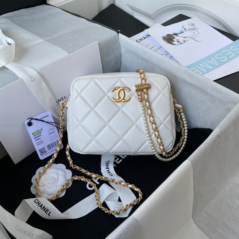  women's handbag, compact design, view 1