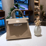  tote bag interior and compartment view 15
