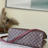  understated handbag styled with outfit
