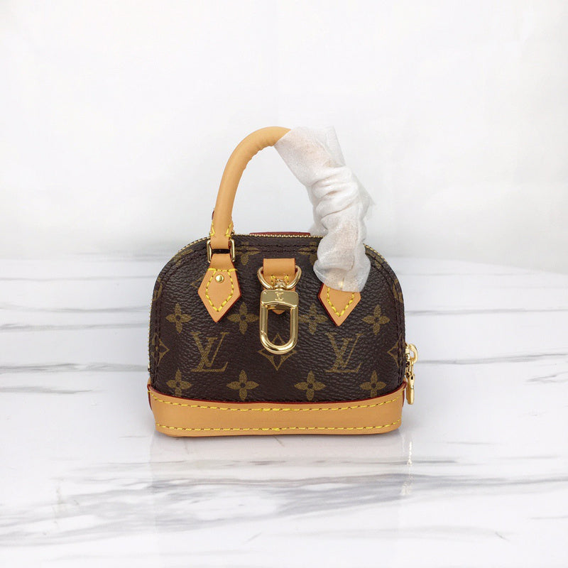 Close-up detail of chic structured women's handbag – women's luxury handbag