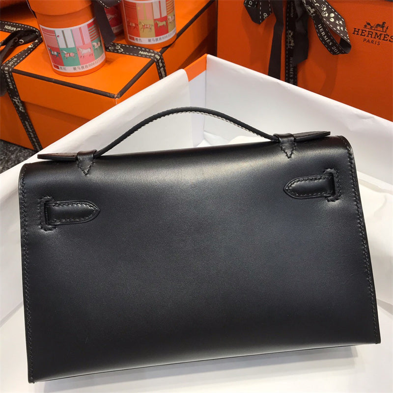  carryall bag interior and compartment view 9
