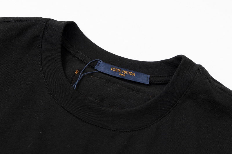 Side profile of Louis Vuitton cotton t-shirt with logo-detail design