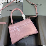 Understated Vegan Leather Handbag - Chic Everyday Appeal | Women's Designer-Inspired Purse #552 - texture close-up (image 9) of designer-inspired handbag