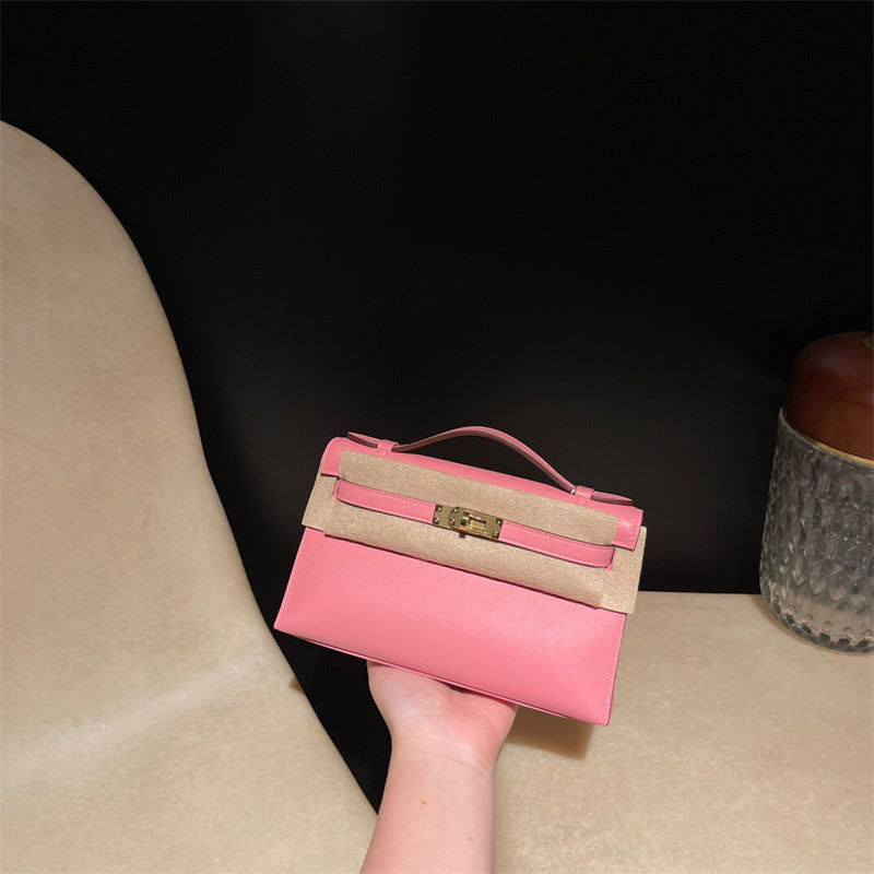  shopper bag interior and compartment view