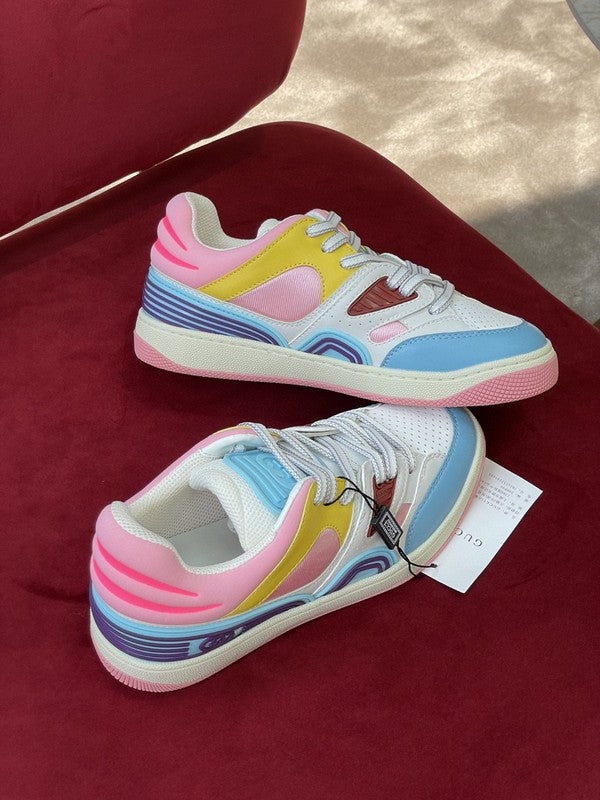 Gucci classic monochrome luxury sneakers view 6 heritage-inspired look