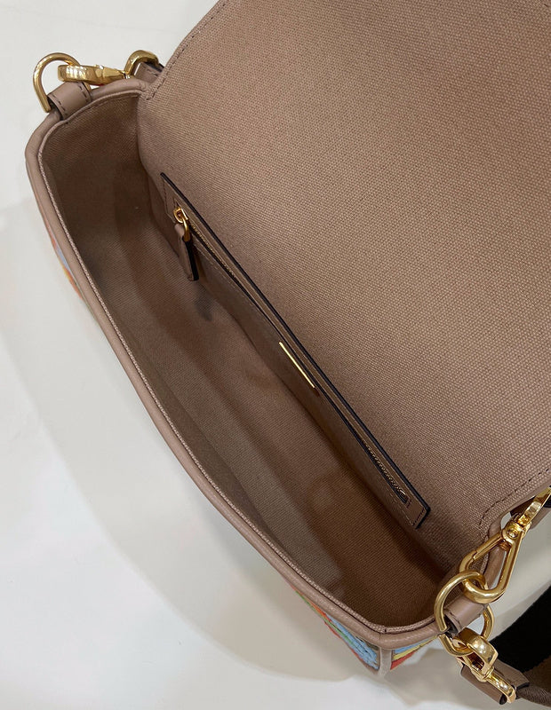 Ziva's Charm handbag – full view (27cm*7cm*14cm)