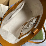 Side profile of chic refined women's handbag – women's everyday handbag