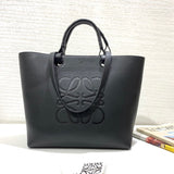 Ziva's Charm handbag – full view (29cm*25cm*14cm)