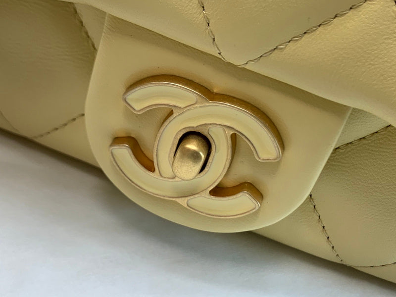  handbag, mid everyday style, image 4