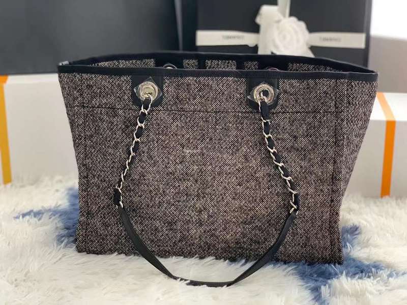 Zivas Charm Understated Luxury Luxury Handbag (Versatile Style Statement) – Interior View