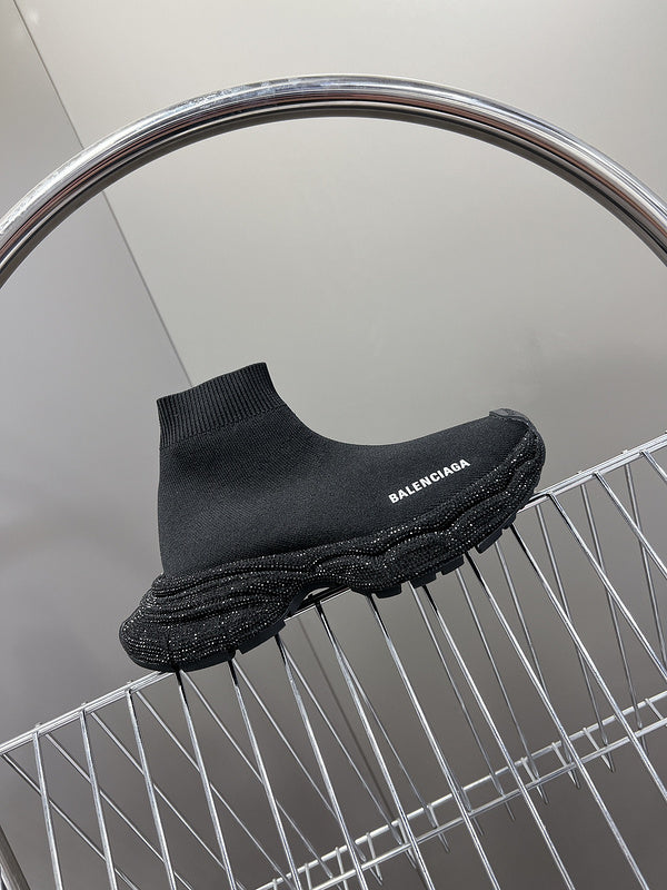 Balenciaga shoes Style 045 - close-up of classic monogram styling