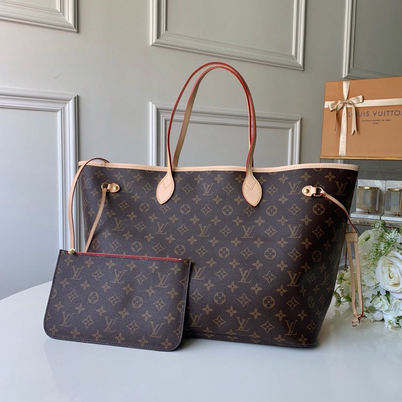 Close-up detail of modern classic women's handbag – women's statement bag