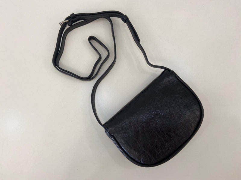 Zivas Charm Contemporary Flair Statement Handbag (Statement-Ready Design) – Full Silhouette