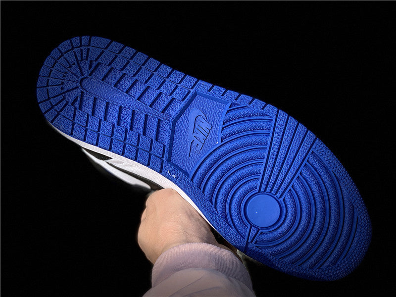 Nike Men's & Women's Signature Luxury Sneakers — Style 024 close-up view