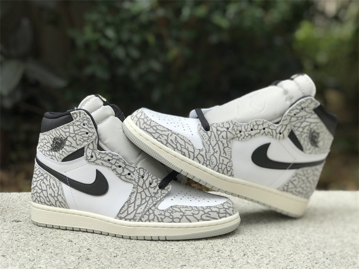 Nike clean off-white luxury sneakers view 7 padded collar comfort