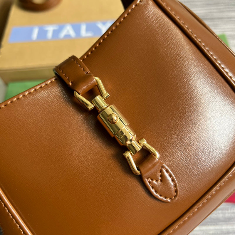 Styled lifestyle shot of statement structured women's handbag – women's premium purse