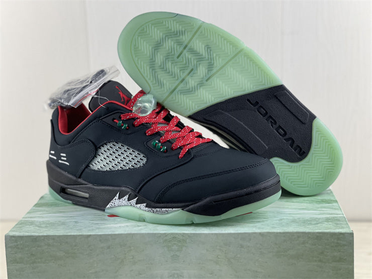 Nike Men's & Women's Premium Low-Top Trainers — Style 253 side view