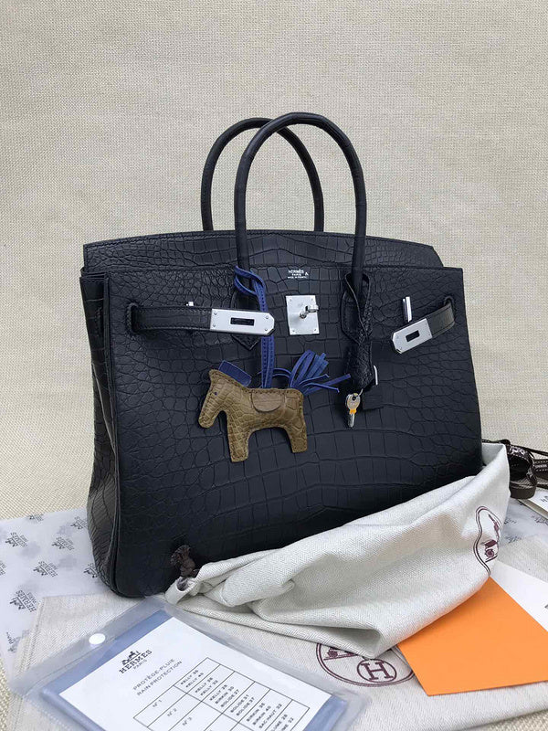Interior view of poised premium bag