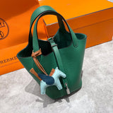 Streamlined handbag styled for everyday wear