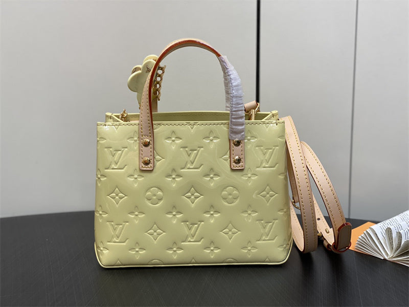  carryall bag interior and compartment view 39
