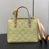  carryall bag interior and compartment view 39