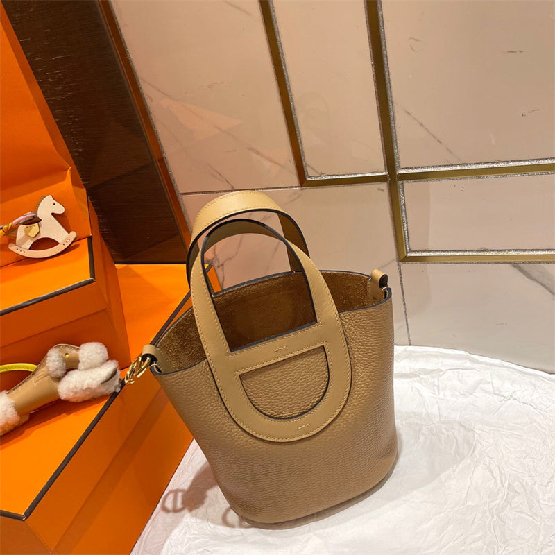  Clean-Lined crossbody bag front view 19