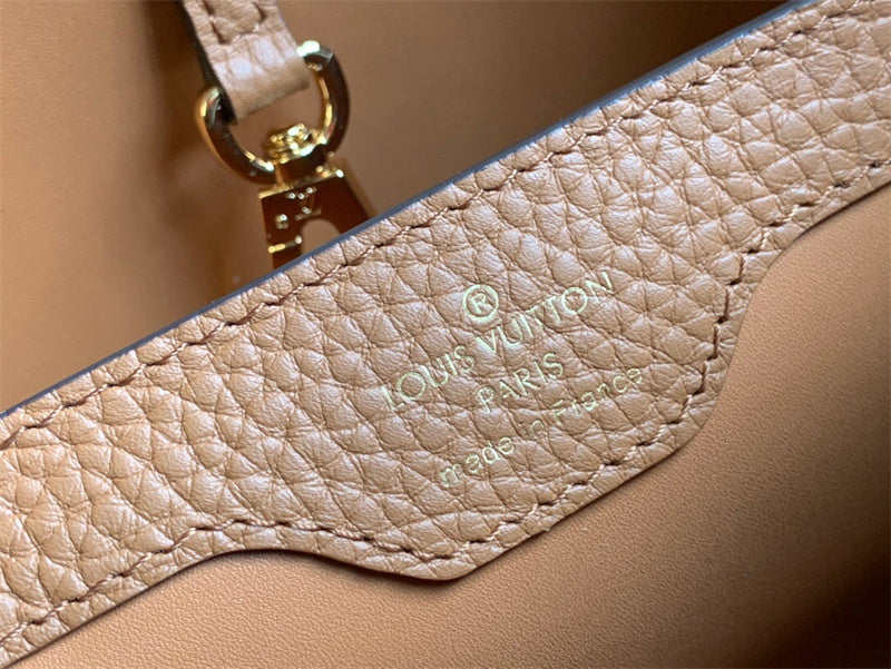  Classic shopper bag carried on shoulder 34