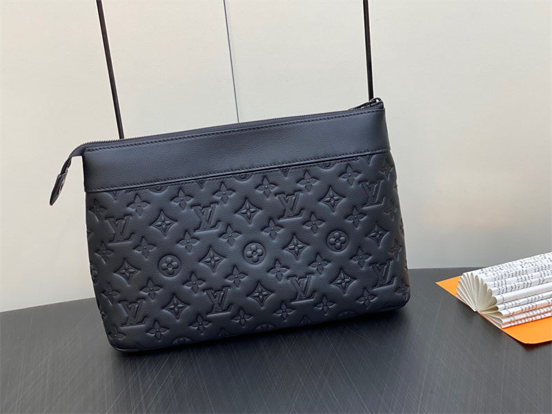  tote bag interior and compartment view
