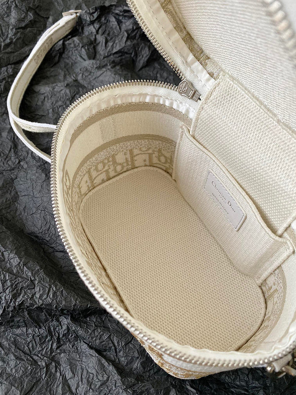 Back view of polished refined women's handbag – women's designer-style accessory
