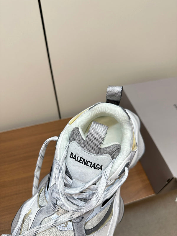 Balenciaga shoes Style 018 - top view showing design